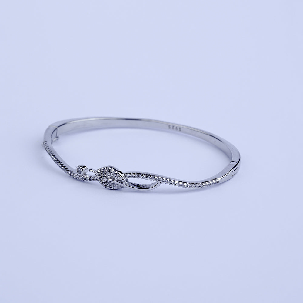 Delicate Unique Bracelet With Diamond